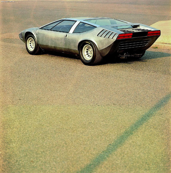 Alfa-Romeo Iguana Concept (ItalDesign)