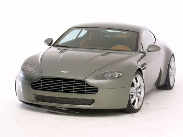 Aston-Martin AMV8