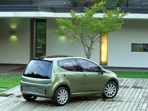 Daihatsu D-compact X-over Concept