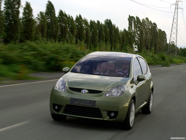 Daihatsu D-compact X-over Concept