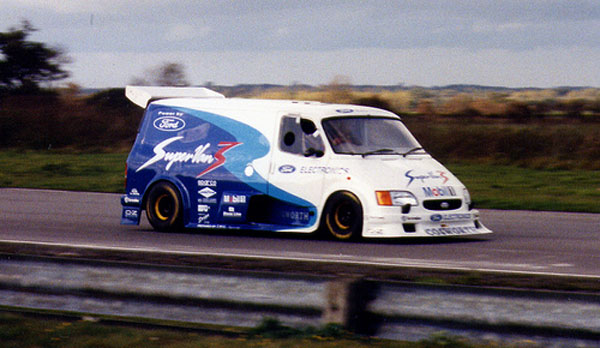Ford Transit Supervan 2