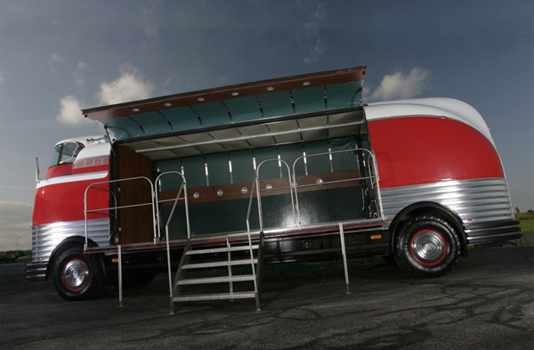 General Motors Futurliner Concept