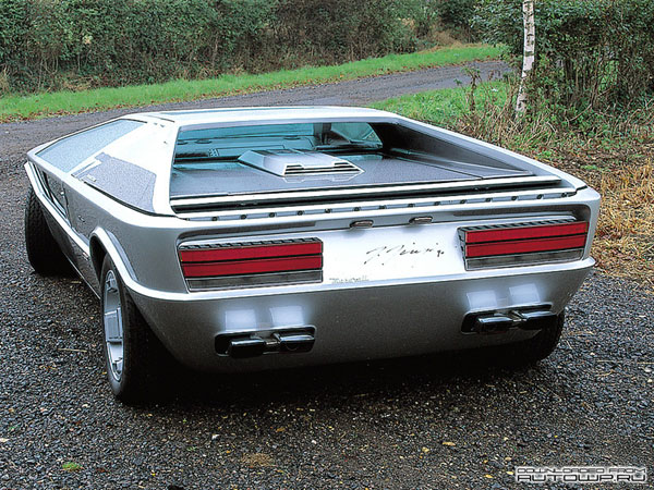 ItalDesign Boomerang Concept (Maserati)