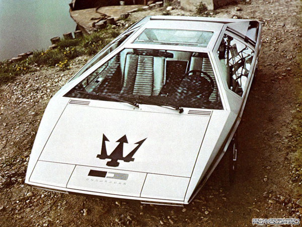 ItalDesign Boomerang Concept (Maserati)