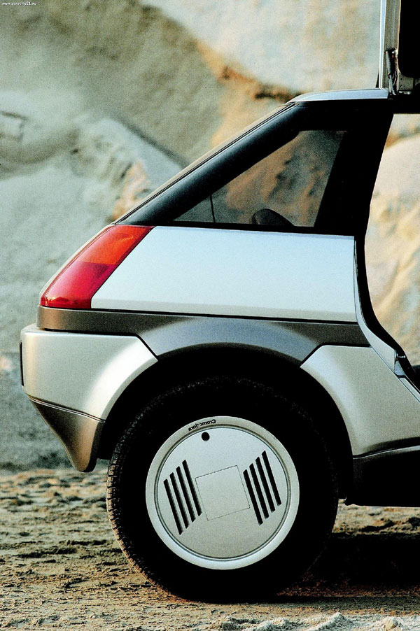 ItalDesign Gabbiano Concept (Renault)
