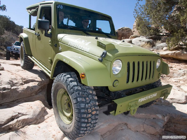 Jeep J8 Sarge Concept