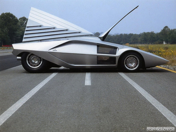 Lancia Stratos Zero Concept (Bertone)