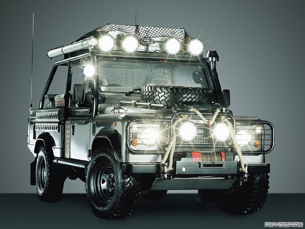 Land Rover Defender 90 Tomb Raider Concept