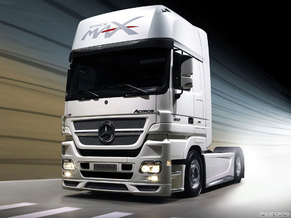 Mercedes-Benz Actros 1860 Study Space Max Concept