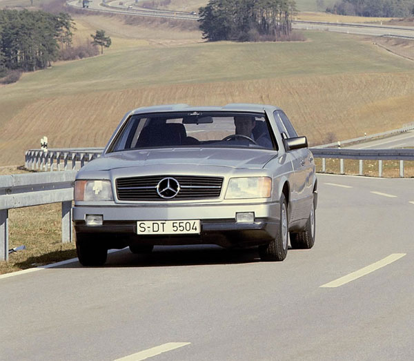 Mercedes-Benz Auto 2000 Concept