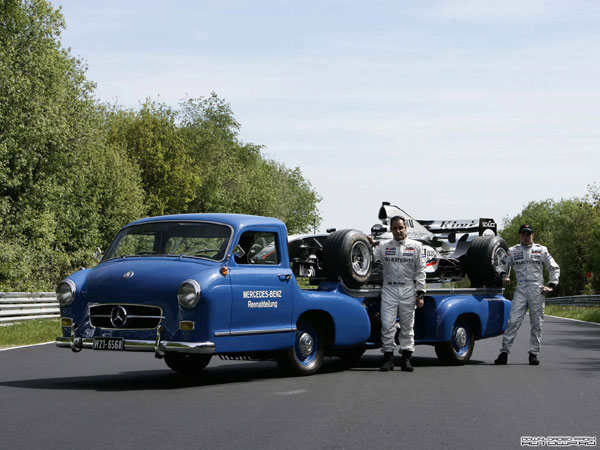 Mercedes-Benz Blue Wonder Transporter Concept