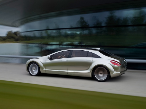 Mercedes-Benz F700 Research Car Concept