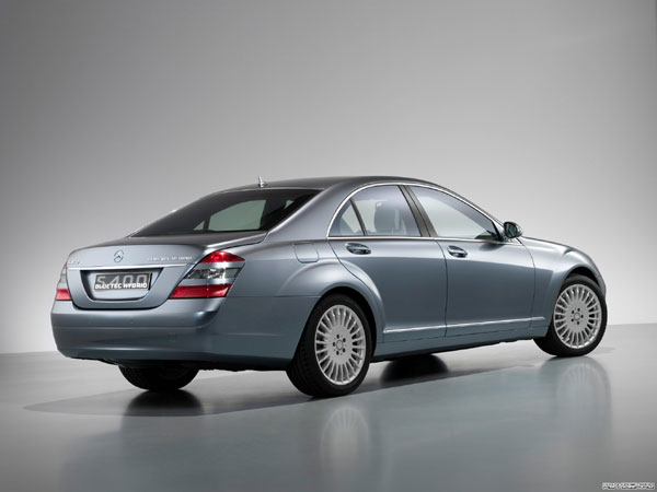 Mercedes-Benz S400 BlueTec Hybrid Concept