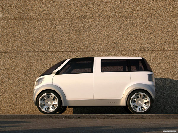 Mitsubishi EZ-MIEV Concept