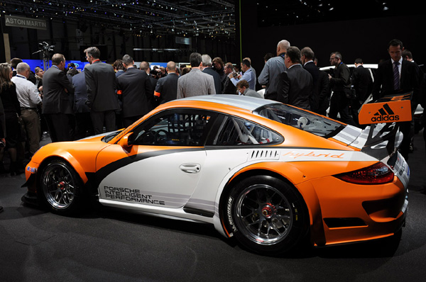 Porsche 911 GT3R Hybrid Concept