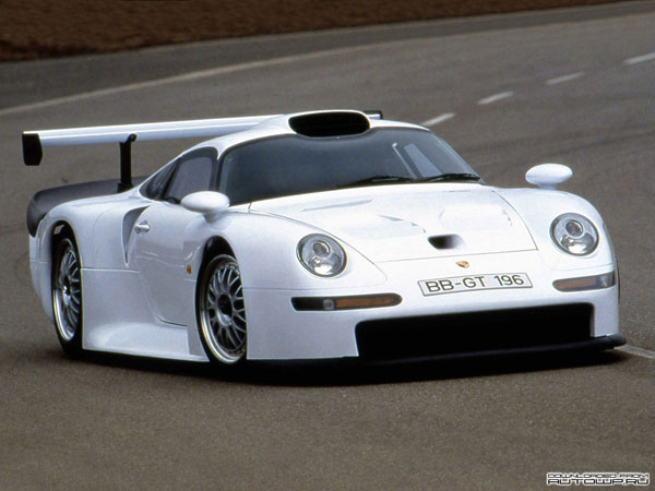 Porsche 911 GT1 Strassenversion Concept