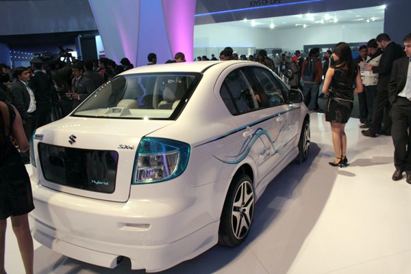 Suzuki SX4 Hybrid Concept