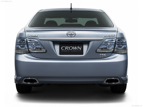 Toyota Crown Hybrid Concept