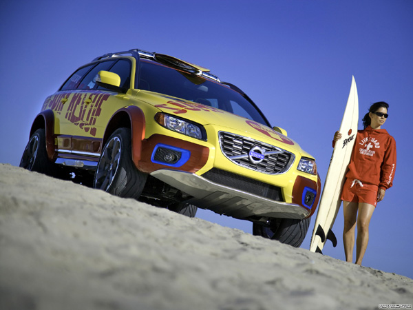 Volvo XC70 Surf Rescue Concept