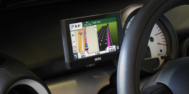 Новая система MINI Navigation Portable XL от компании Garmin