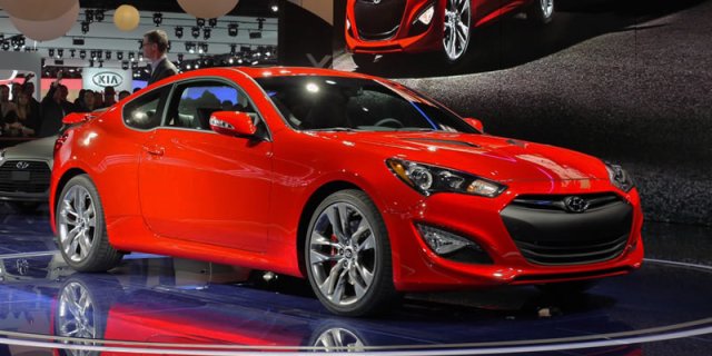   Hyundai Genesis Coupe 2013