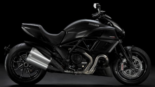 Ducati Diavel Dark  ,   