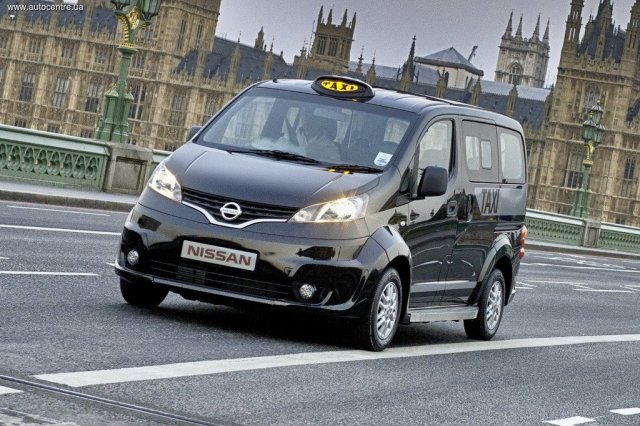 Nissan      NV200   