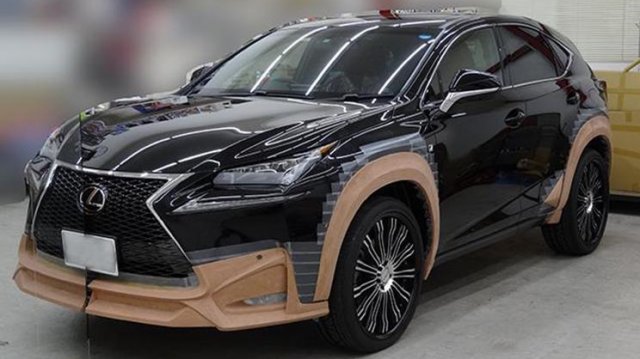 Lexus NX    Wald