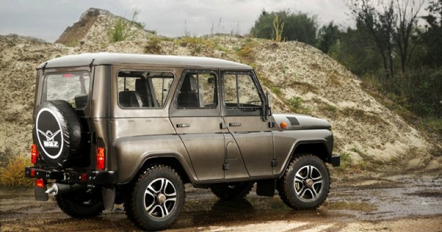 UAZ Hunter    