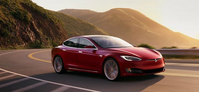 В 90% автомобилей Tesla обнаруживают производственный брак